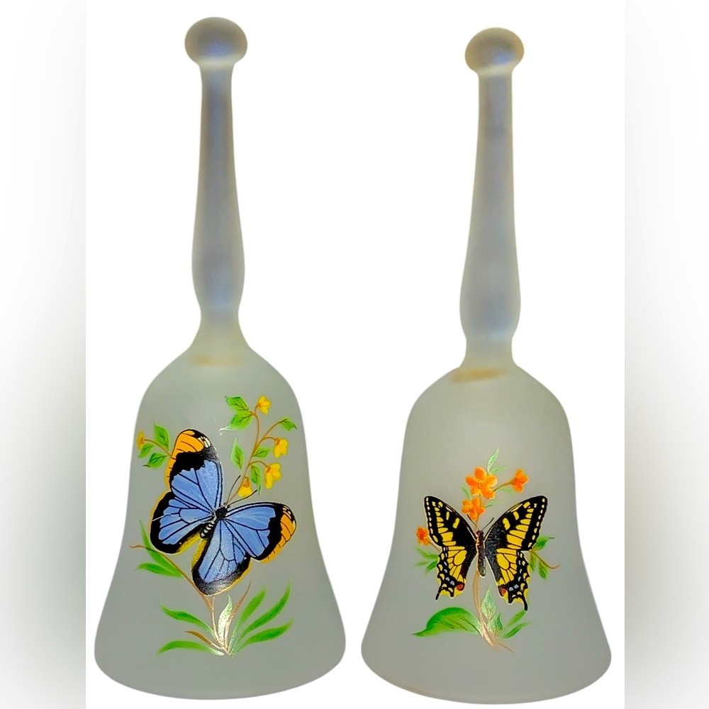 Vintage 70’s 2, Viking, Frosted Floral/Butterfly Bells‎